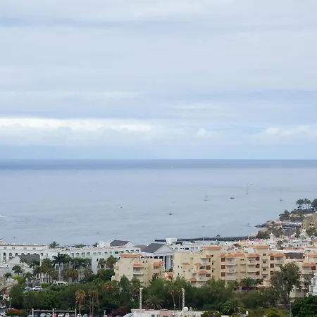 Apartmán Seaescape With Ocean, King Size Bed, Wifi, Smart Tv, Free Parking 2 Pools Access *